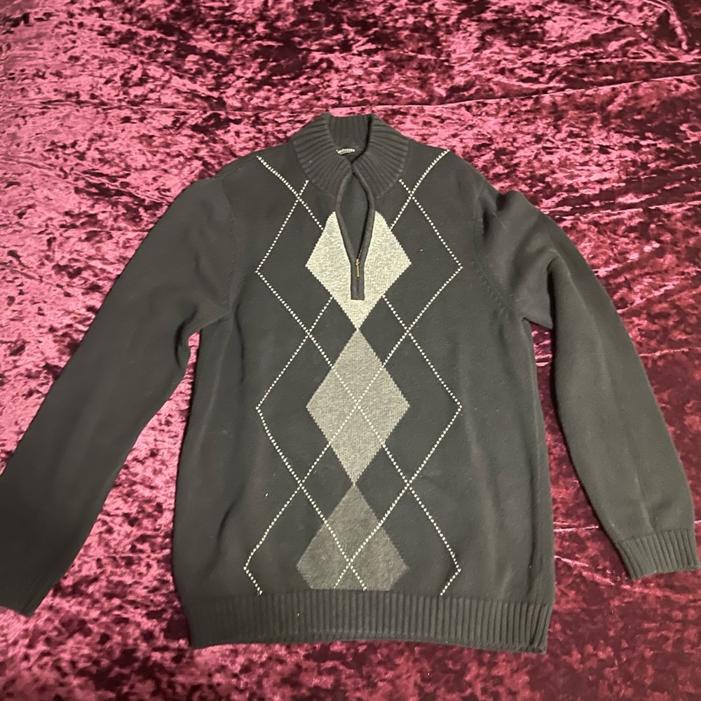 Van Heusen Men’s Quarter Zip Sweater Color Black & Gray Size S
